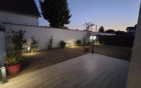 Logement Cosy Neuf Avec Jardin